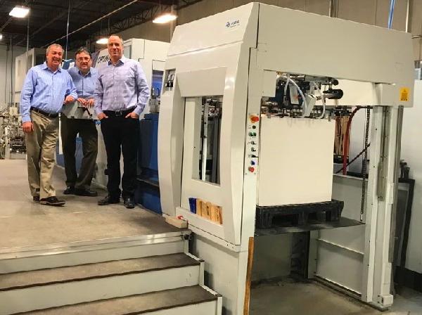  Left to right: Tom Fitzgerald, KBA-Iberica manager; Mike Gibson, Ellis Paper Box plant manager; and Dave Ellis, Ellis Paper Box presiden