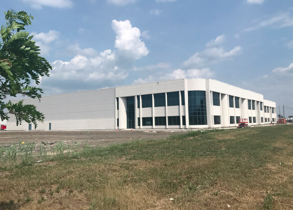 New Montreal 80,000 distribution centre under construction 