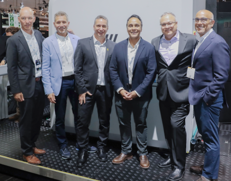  L-R: Oran Sokol, HP; John Peat, ePac COO; Noam Zilbershtain, HP Indigo & Scitex, Virag Patel, ePac; Haim Levit, HP; Parag Patel, ePac.