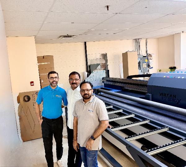 (LtoR) Mr.Kapil owner, Binoj Omang and engineer Mr.Rajesh with  Colorjet Valcan Hybrid 3201